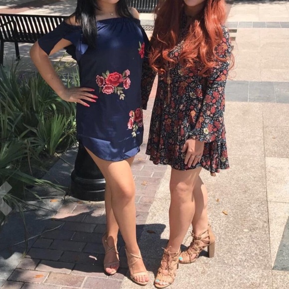 Off Shoulder Floral Print Navy Blue Mini Dress - Picture 2 of 8